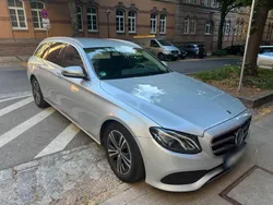 Silber Gebraucht 2020 Mercedes E220 Kombi | 21.790 € (Superpreis)