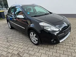 Schwarz Gebraucht 2009 Renault Clio GrandTour Kombi | 3.299 € (Guter Preis)