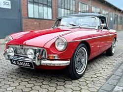 Rot Gebraucht 1970 MG B Cabrio | 25.900 €