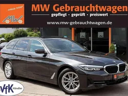 Grau Gebraucht 2023 BMW 520 Performance Kombi | 38.990 € (Etwas zu teuer)