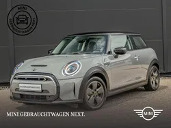 Moonwalk grey (metallic) Gebraucht 2022 Mini Cooper Kleinwagen | 16.320 € (Guter Preis)