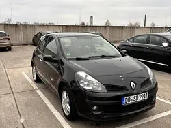Schwarz Gebraucht 2006 Renault Clio III Kleinwagen | 1.300 € (Fairer Preis)