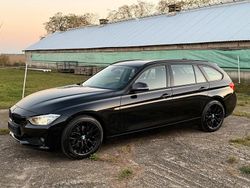 Schwarz Gebraucht 2013 BMW 320 Performance Kombi | 10.400 € (Etwas zu teuer)