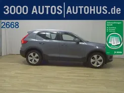 Blau Gebraucht 2020 Volvo XC40 R-Design SUV | 30.450 € (Fairer Preis)