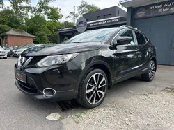 Schwarz Gebraucht 2015 Nissan Qashqai Tekna SUV | 9.999 € (Guter Preis)
