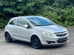 Silber Gebraucht 2006 Opel Corsa Kleinwagen | 1.550 € (Etwas zu teuer)