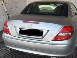 Grau Gebraucht 2007 Mercedes SLK350 Edition 1 Cabrio | 15.950 € (Teuer)