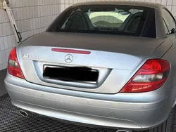 Grau Gebraucht 2007 Mercedes SLK350 Edition 1 Cabrio | 15.000 € (Etwas zu teuer)