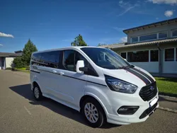 Beige Gebraucht 2022 Ford Tourneo Custom Van / Kleinbus | 32.800 €