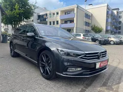 Grau Gebraucht 2023 VW Passat Elegance Kombi | 36.999 € (Fairer Preis)
