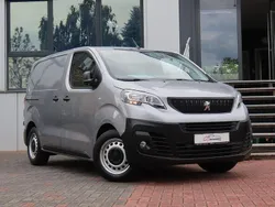 Grau Gebraucht 2022 Peugeot Expert Premium Van | 13.900 € (Guter Preis)