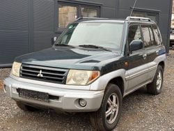 Braun Gebraucht 2005 Mitsubishi Pajero Intense SUV | 2.900 € (Guter Preis)