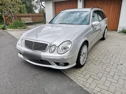 Silber Gebraucht 2003 Mercedes E320 AMG Kombi | 16.900 €