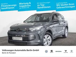 Delfingrau metallic Gebraucht 2024 VW Tiguan Life SUV | 29.733 € (Superpreis)