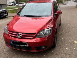 Rot Gebraucht 2005 VW Golf Plus Comfortline Van / Kleinbus | 3.500 € (Guter Preis)