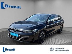 Grenadillschwarz metallic (metallic) Gebraucht 2024 VW Passat Elegance Kombi | 38.990 € (Guter Preis)