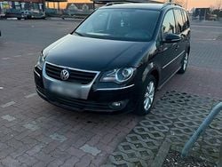Schwarz Gebraucht 2009 VW Touran Van / Kleinbus | 2.700 € (Superpreis)