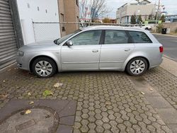 Silber Gebraucht 2006 Audi A4 Kombi | 1.199 €