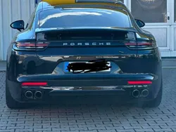 Schwarz Gebraucht 2017 Porsche Panamera 4S Limousine | 83.900 €