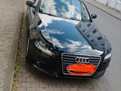 Schwarz Gebraucht 2011 Audi A4 Kombi | 12.000 € (Teuer)