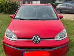 Rot Gebraucht 2019 VW up! Kleinwagen | 10.500 € (Etwas zu teuer)