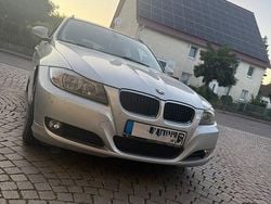 Silber Gebraucht 2010 BMW 318 Kombi | 4.800 € (Guter Preis)