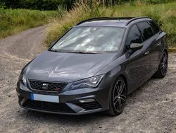 Grau Gebraucht 2018 Cupra Leon Limousine | 21.500 € (Fairer Preis)