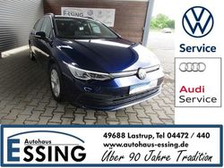 Blau Gebraucht 2022 VW Golf VIII Life Kombi | 19.470 € (Guter Preis)