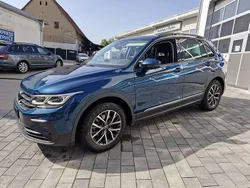 Nightshade blue metallic Gebraucht 2022 VW Tiguan Life SUV | 23.450 € (Superpreis)