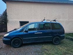 Blau Gebraucht 2003 Peugeot 807 Van / Kleinbus | 5.000 €