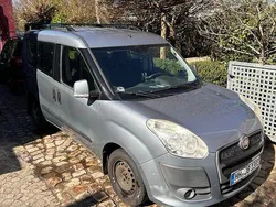 Grau Gebraucht 2011 Fiat Doblò Van / Kleinbus | 4.700 € (Fairer Preis)