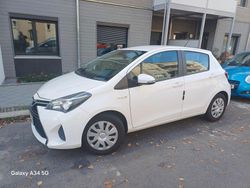 Weiß Gebraucht 2016 Toyota Yaris Kleinwagen | 12.500 € (Fairer Preis)