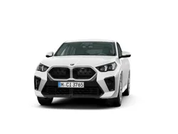 Weiß Gebraucht 2024 BMW X2 Comfort Edition SUV | 43.360 €