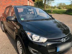 Schwarz Gebraucht 2014 Hyundai i20 Kleinwagen | 4.777 € (Guter Preis)