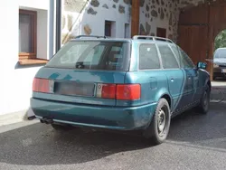Grün Gebraucht 1994 Audi 80 Basis Kombi | 4.900 €