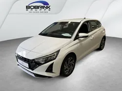 Weiß Neu 2025 Hyundai i20 Trend Limousine | 22.490 € (Fairer Preis)
