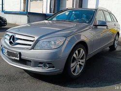 Grau Gebraucht 2011 Mercedes C180 Kombi | 3.000 €