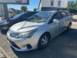 Silber Gebraucht 2013 Toyota Avensis Edition Kombi | 7.999 € (Fairer Preis)