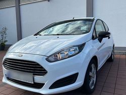 Weiß Gebraucht 2015 Ford Fiesta Kleinwagen | 5.980 € (Fairer Preis)