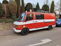 Rot Gebraucht 1986 Mercedes T1 Van | 9.300 €