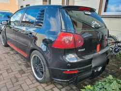 Schwarz Gebraucht 2006 VW Golf V Sport Kombi | 4.000 € (Etwas zu teuer)
