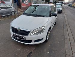 Weiß Gebraucht 2010 Skoda Fabia Special Limousine | 3.250 € (Fairer Preis)