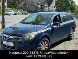 Blau Gebraucht 2010 Opel Astra Edition Kombi | 2.999 € (Guter Preis)