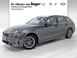 Mineralgrau Gebraucht 2021 BMW 320 Luxury Line Kombi | 25.590 € (Fairer Preis)