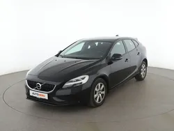 Schwarz Gebraucht 2018 Volvo V40 Momentum Kombi | 17.000 € (Teuer)