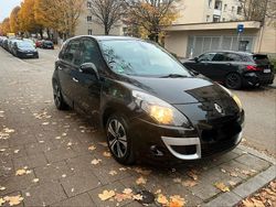 Schwarz Gebraucht 2011 Renault Scénic III Bose Edition Van / Kleinbus | 2.000 € (Superpreis)