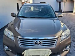 Braun Gebraucht 2012 Toyota RAV4 Life SUV | 9.700 € (Fairer Preis)
