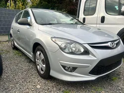 Silber Gebraucht 2011 Hyundai i30 Edition+ Limousine | 4.500 € (Fairer Preis)