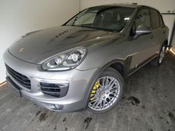 Grau Gebraucht 2016 Porsche Cayenne Sport SUV | 33.950 € (Fairer Preis)