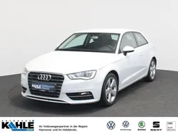 Weiss Gebraucht 2015 Audi A3 Ambition Limousine | 15.990 € (Fairer Preis)